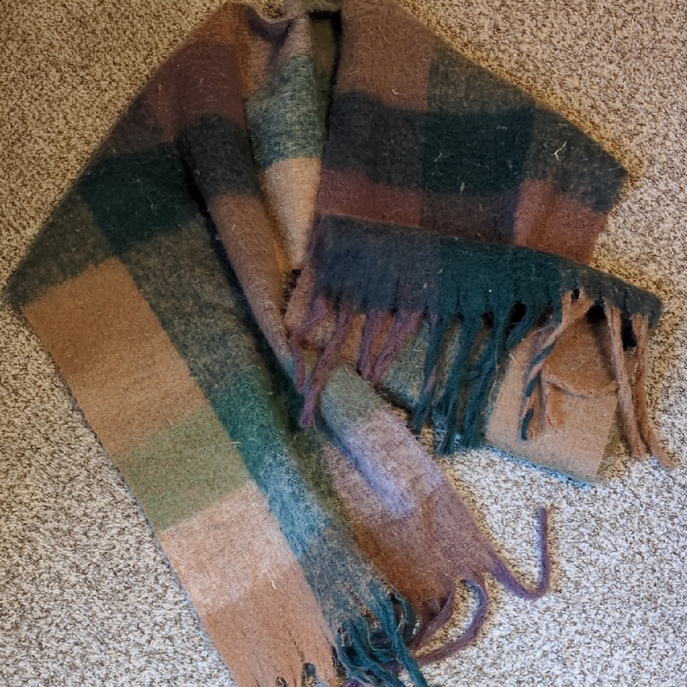 Plaid Chunky Scarf with Fringe
